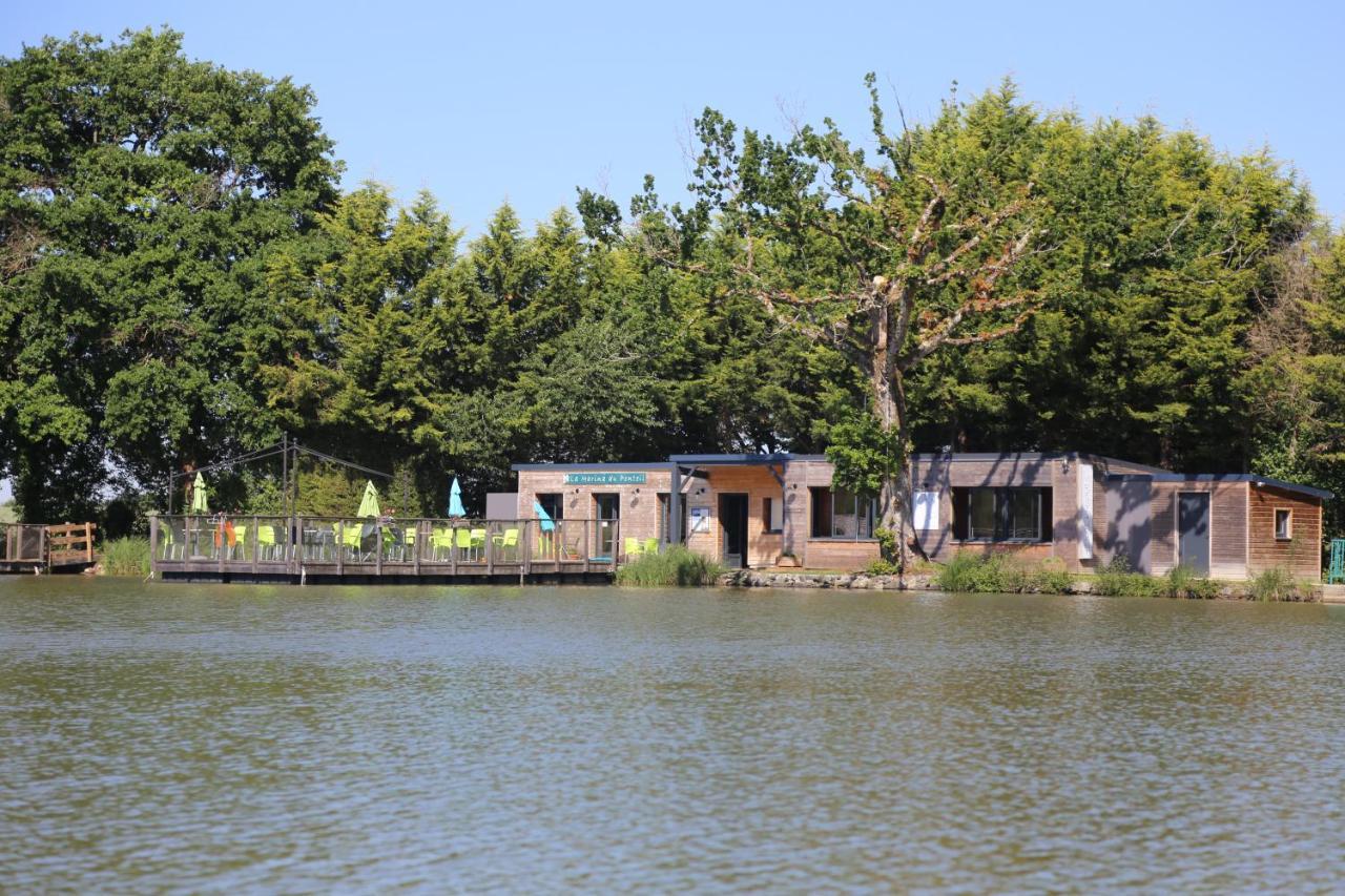 Village Flottant De Pressac Bagian luar foto